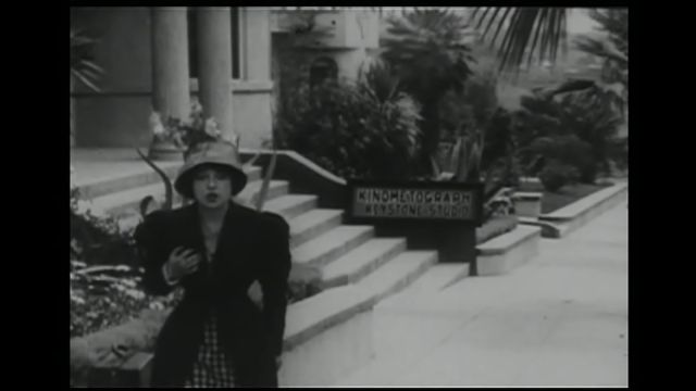 Mabel's Dramatic Career - Outside Keystone Studios