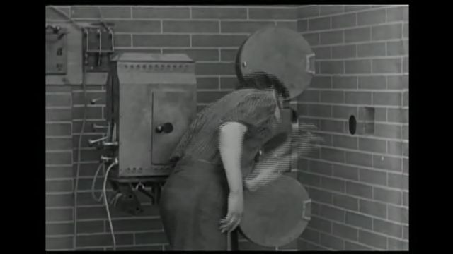 Mabel's Dramatic Career - A real 1913 projection room?